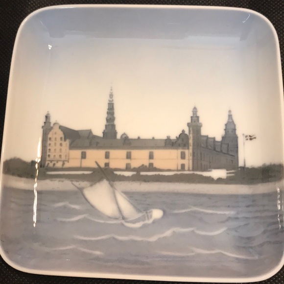 Collectible small square plates Copenhagen Denmark - Picture 2 of 7
